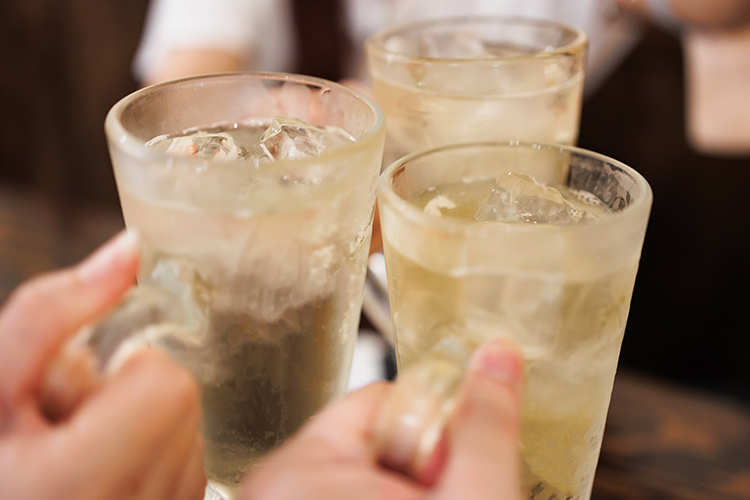 ウイスキーとブランデーの違い｜基礎知識から飲み方まで